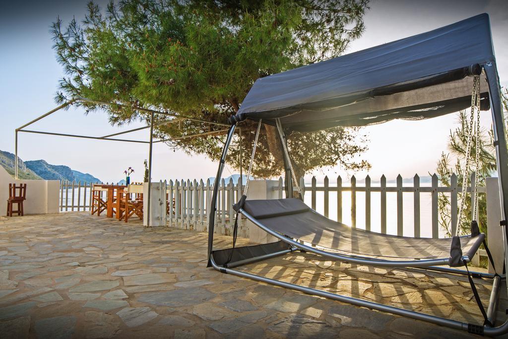 Seasidehouse Villa Hydra  Exterior photo